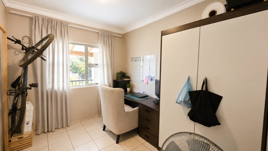 To Let 3 Bedroom Property for Rent in Melodie North West